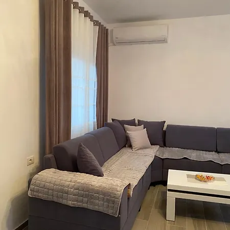 Livias Gjirokastër